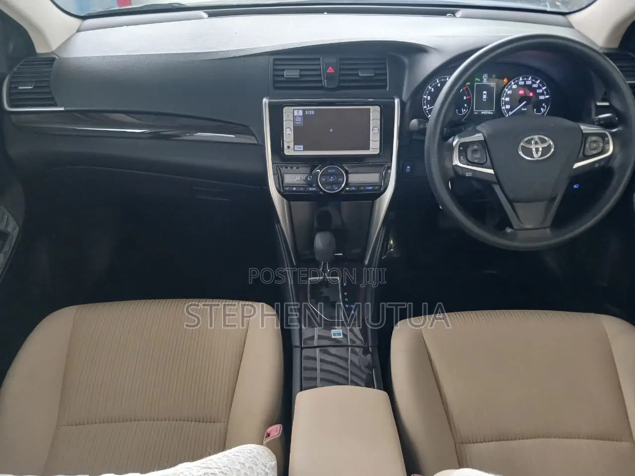 Toyota Premio 1.5 FWD 2019 Silver