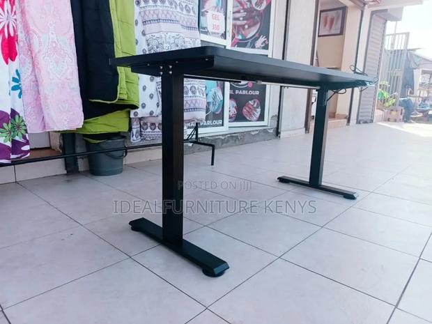 Mordern Electric Desk - main view
