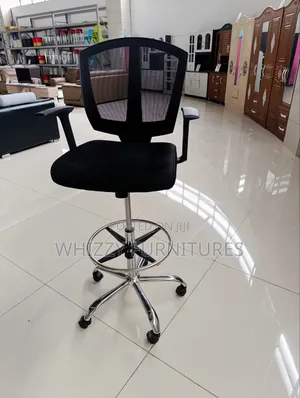 Executive Adjastable Counter Chair
