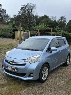 Toyota Ractis 1.5 FWD 2012 Blue