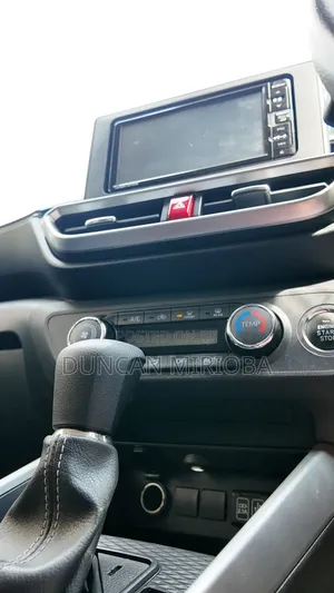 Daihatsu Rocky 2019 Black