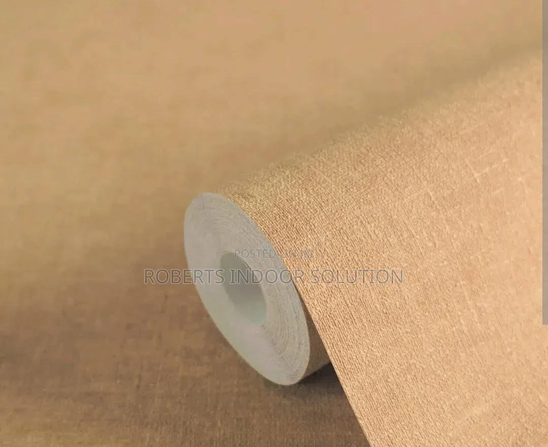 Discreet Plain Wallpaper