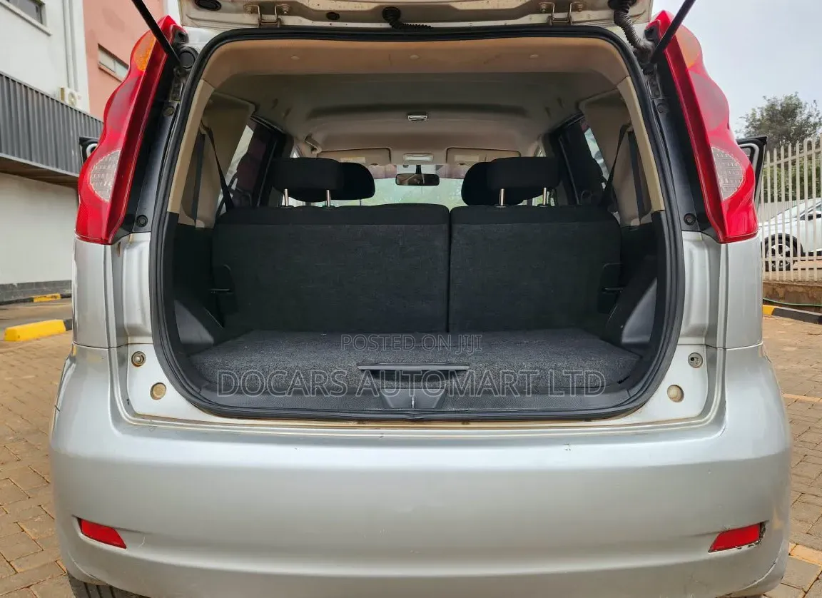 Nissan Note 2012 Silver