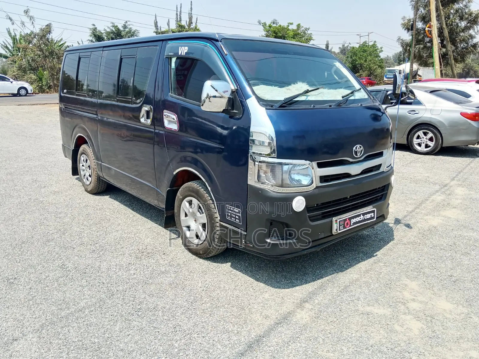 Toyota HiAce 2010 Black