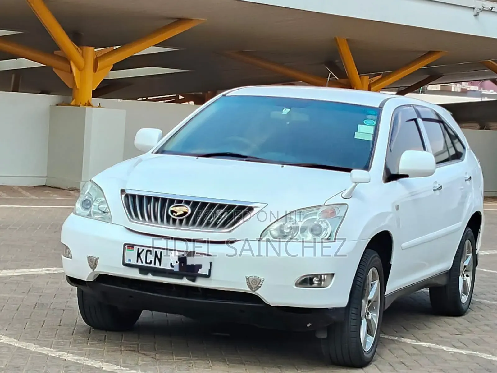 Toyota Harrier 2.4 2010 White