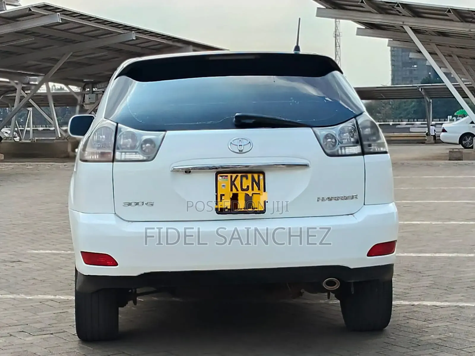 Toyota Harrier 2.4 2010 White