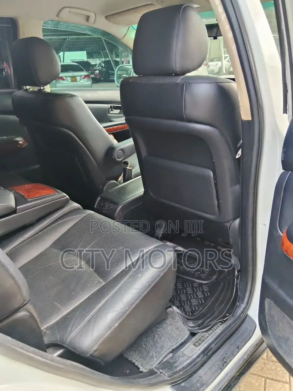 Toyota Harrier 2.4 2010 White