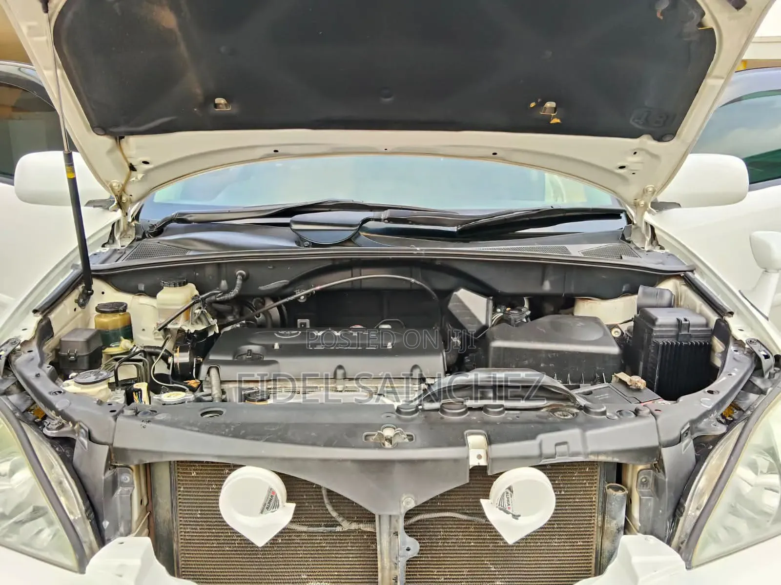 Toyota Harrier 2.4 2010 White