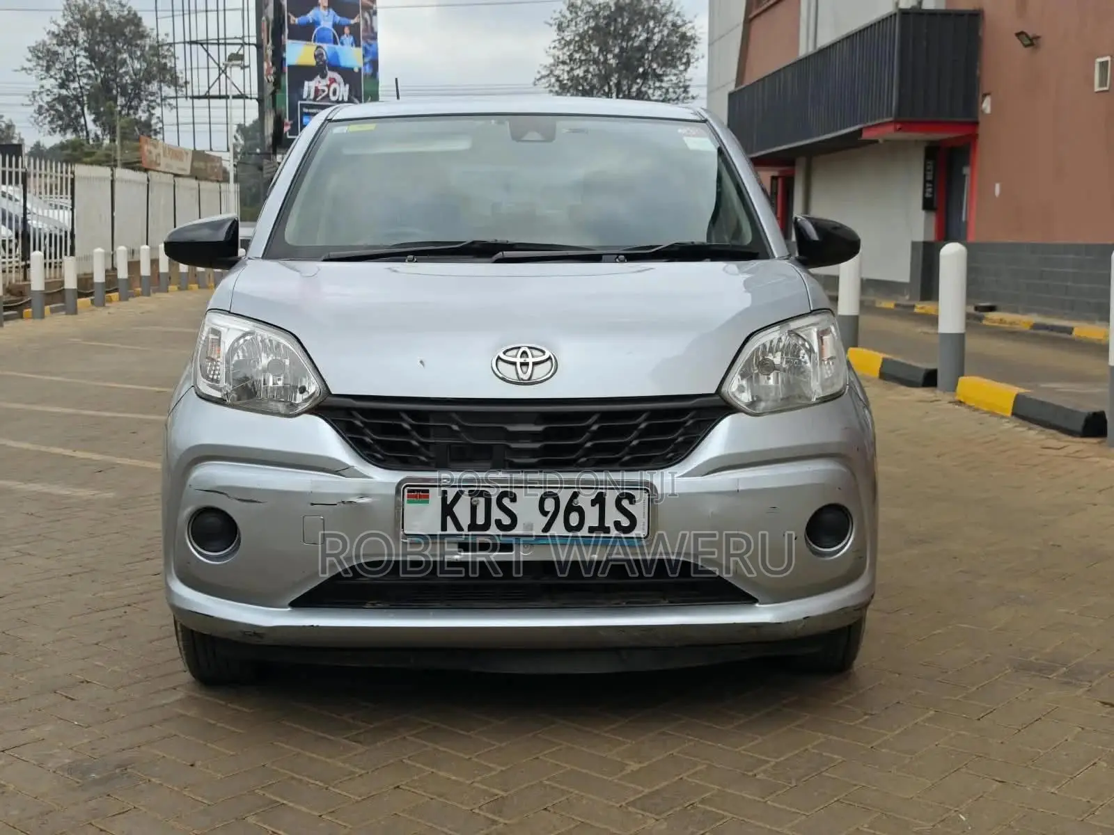 Toyota Passo 1.0 FWD 2018 Silver