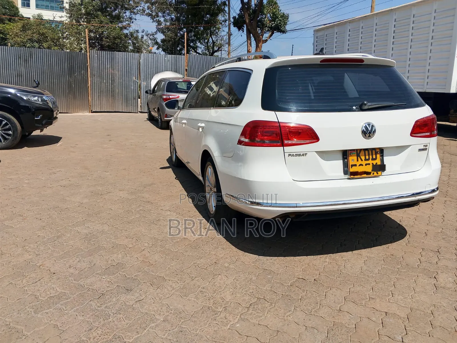 Volkswagen Passat 2014 White