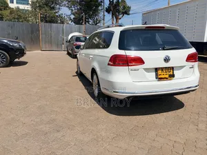 Volkswagen Passat 2014 White