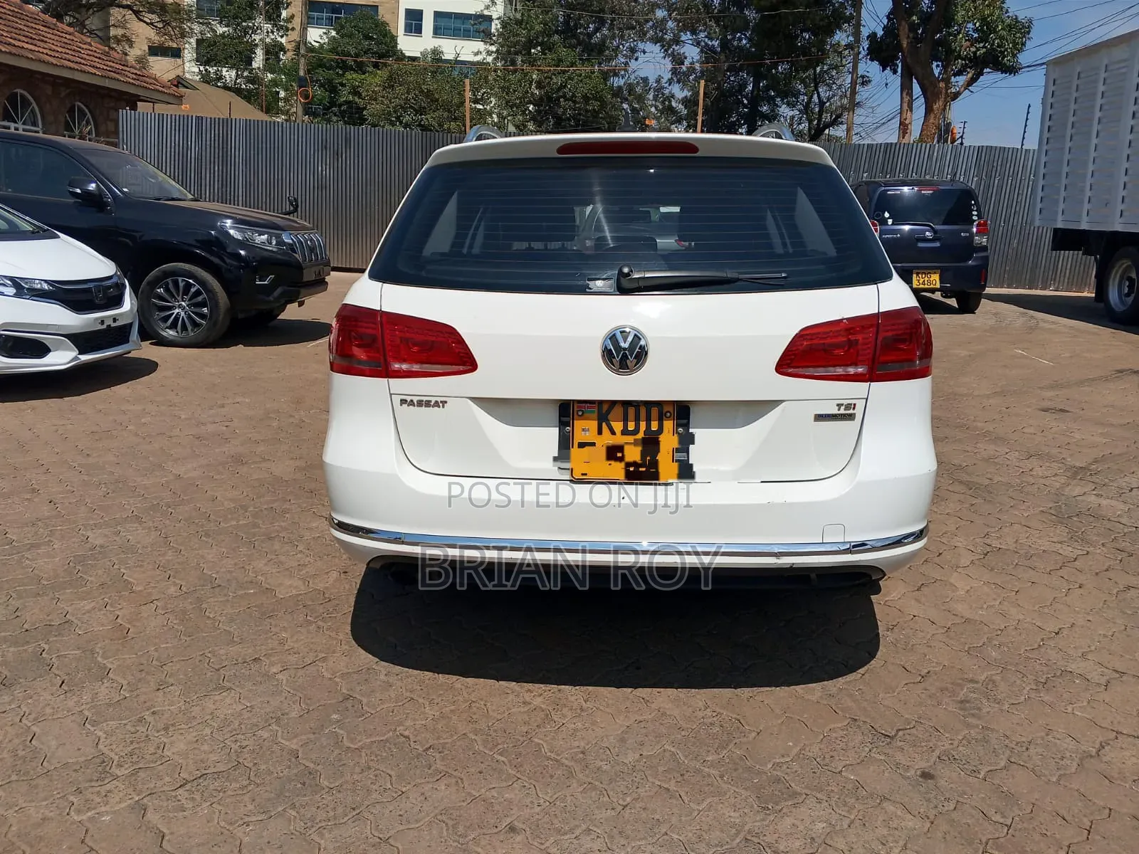 Volkswagen Passat 2014 White