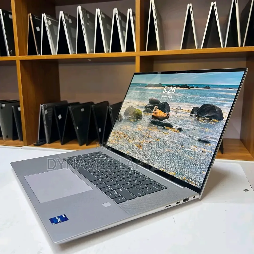 Laptop HP ZBook Studio 32GB Intel Core i9 SSD 512GB