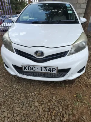 Toyota Vitz 2014 White