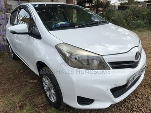 Toyota Vitz 2014 White