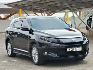 Toyota Harrier 2.0 2015 Black