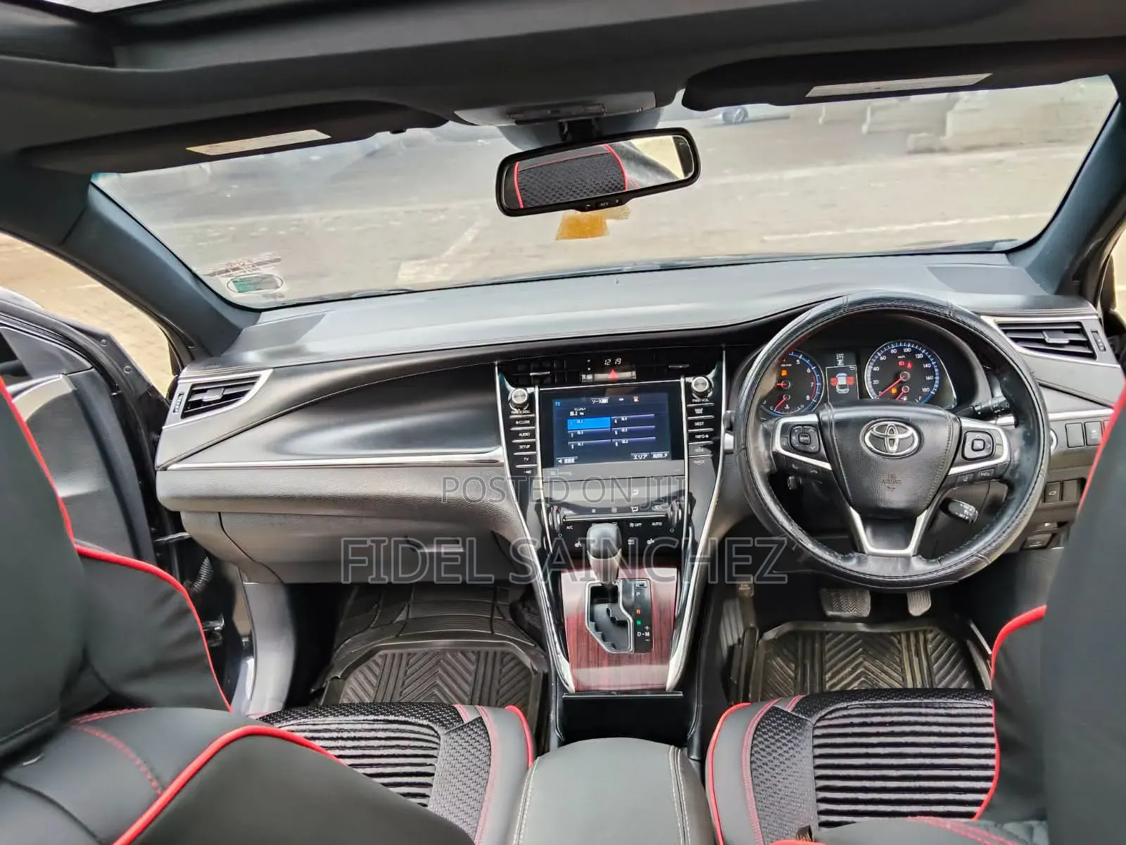 Toyota Harrier 2.0 2015 Black