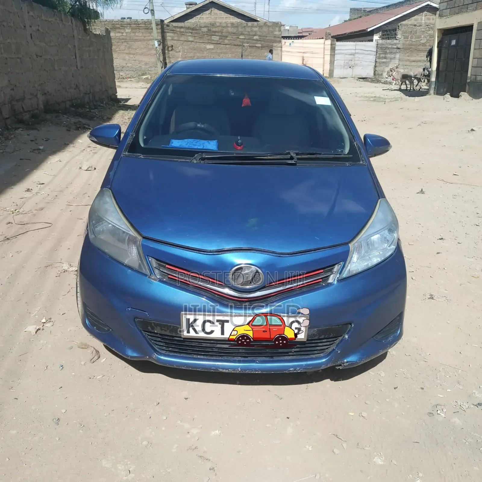 Toyota Vitz 2011 Blue