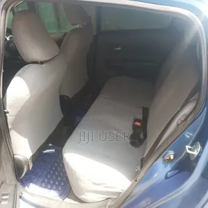 Toyota Vitz 2011 Blue