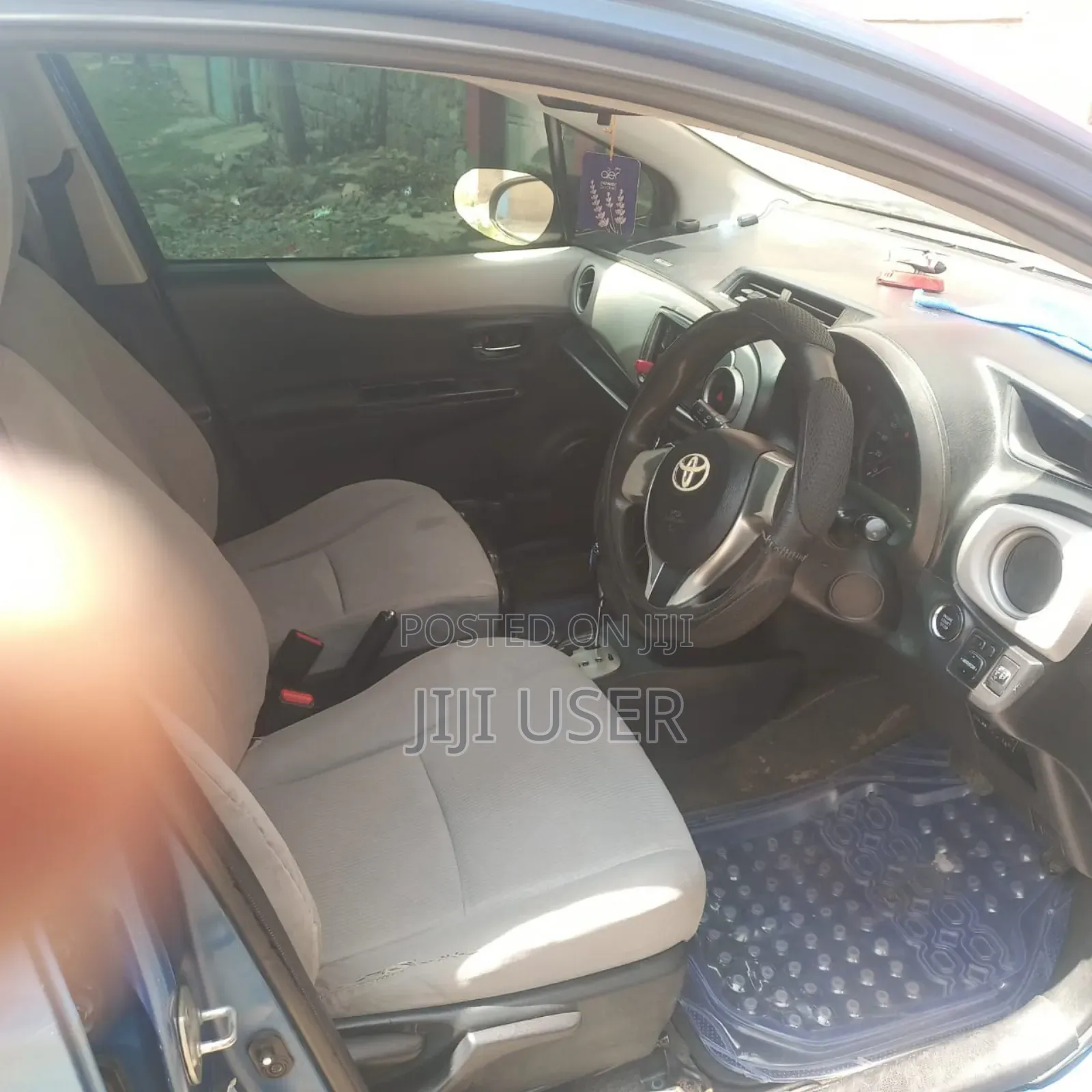 Toyota Vitz 2011 Blue