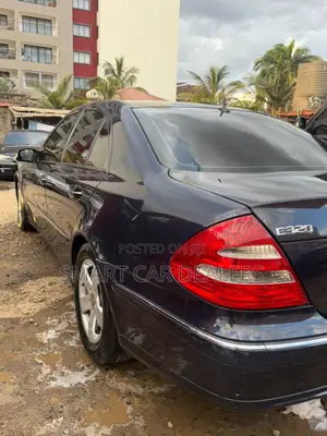 Mercedes-Benz E320 2003 Blue