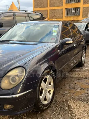 Mercedes-Benz E320 2003 Blue