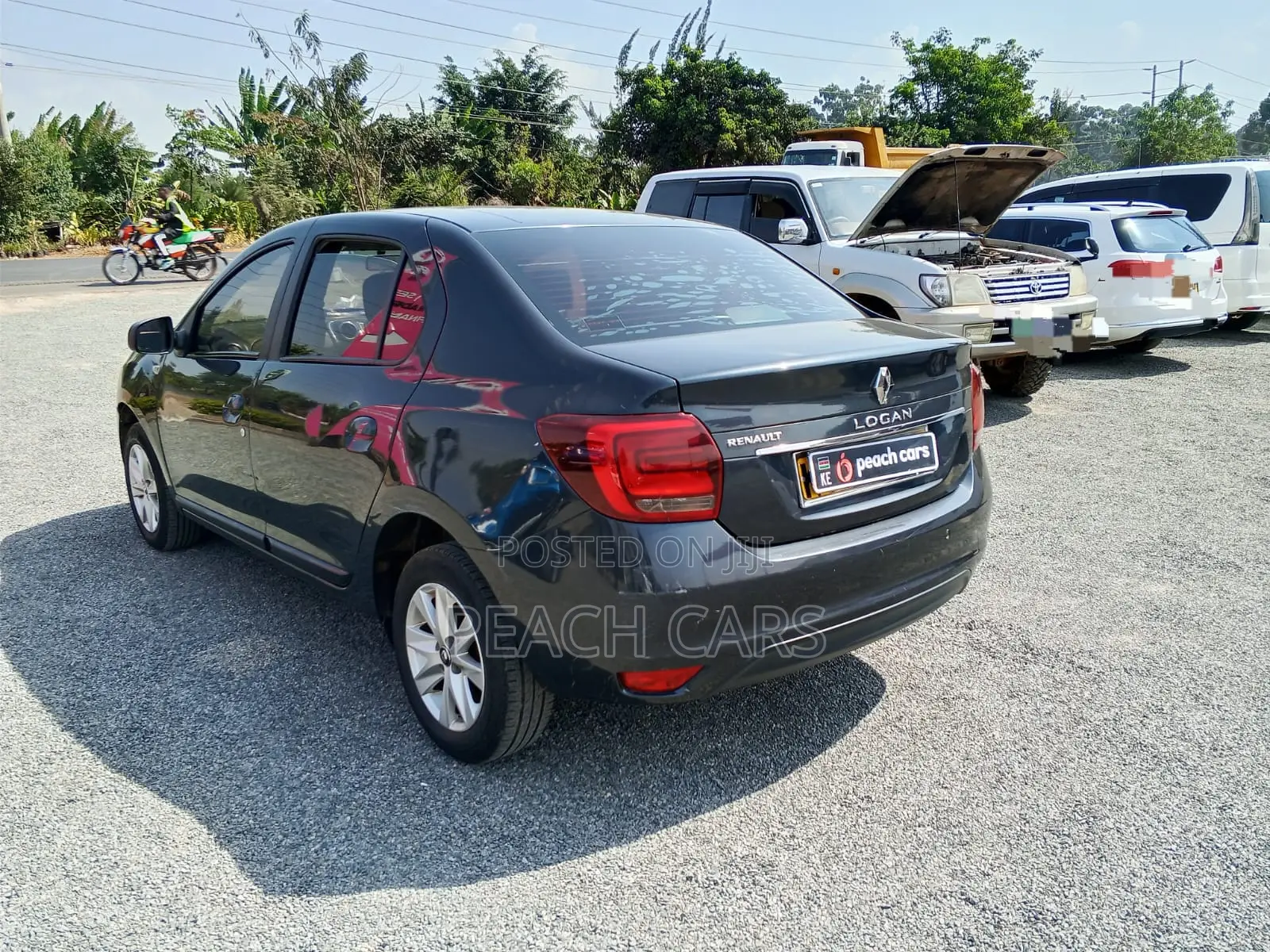 Renault Logan 2017 Gray
