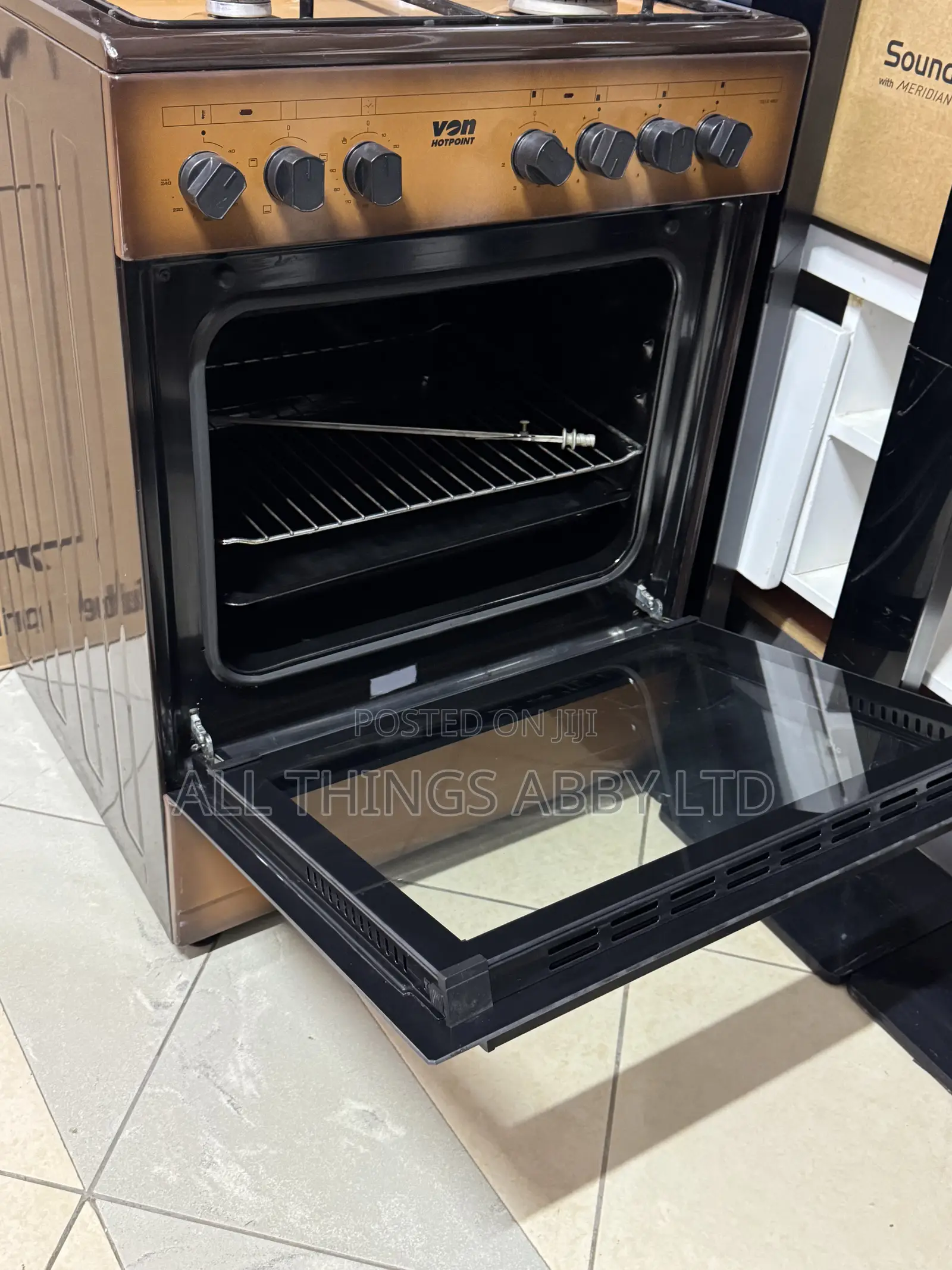 Von Hotpoint Cooker