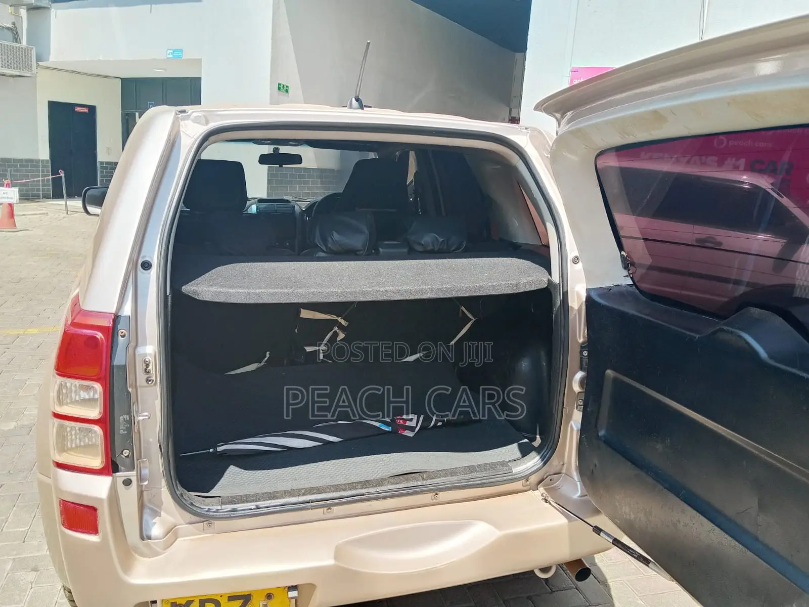 Suzuki Escudo 2007 Gold