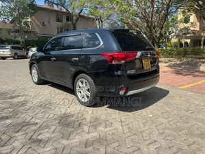 Mitsubishi Outlander 2016 Black