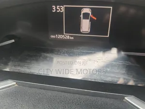 Toyota Sienta 2016 Red