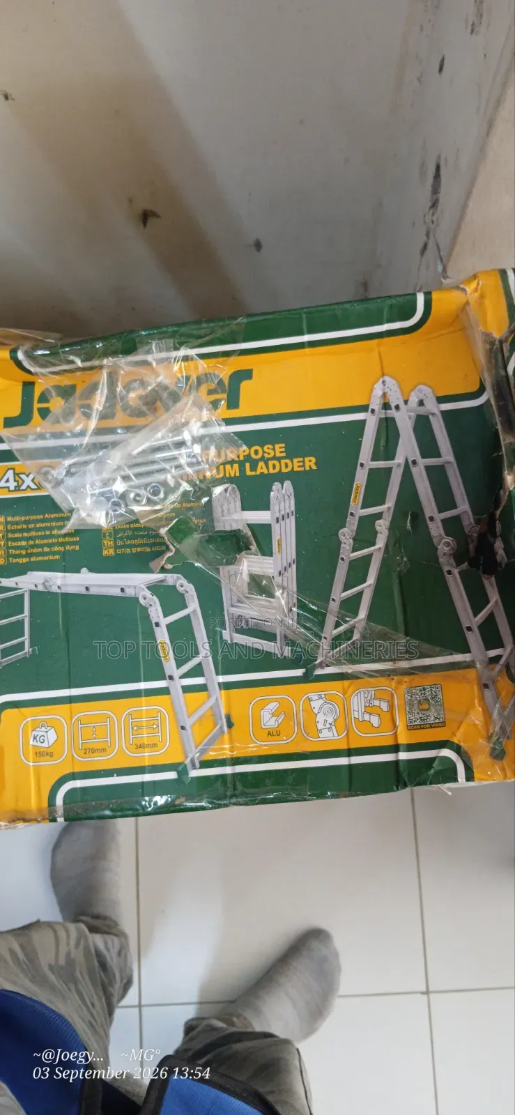 Jadever Foldable Ladder