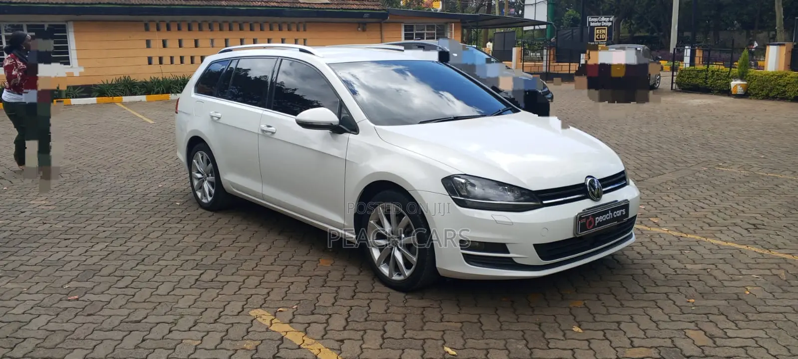 Volkswagen Golf 2017 White