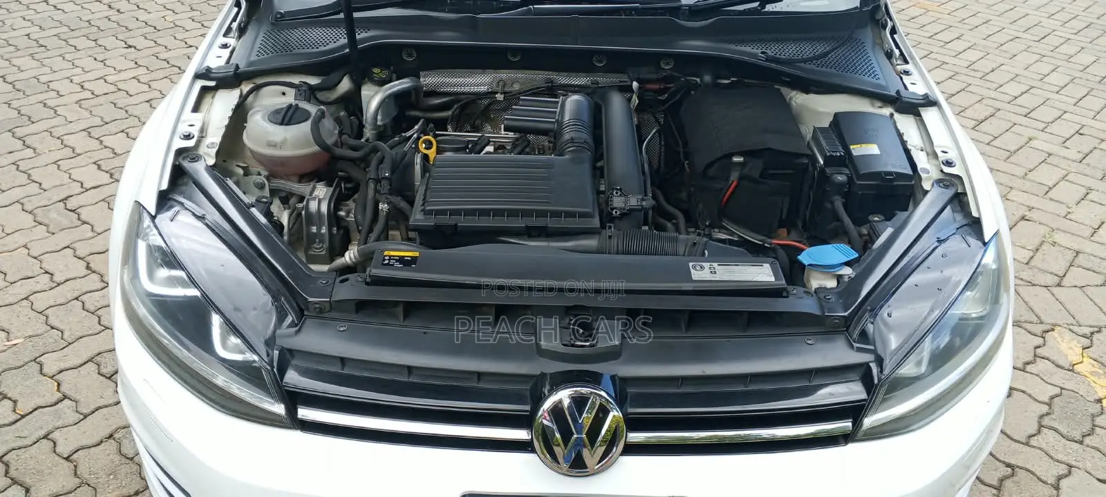 Volkswagen Golf 2017 White
