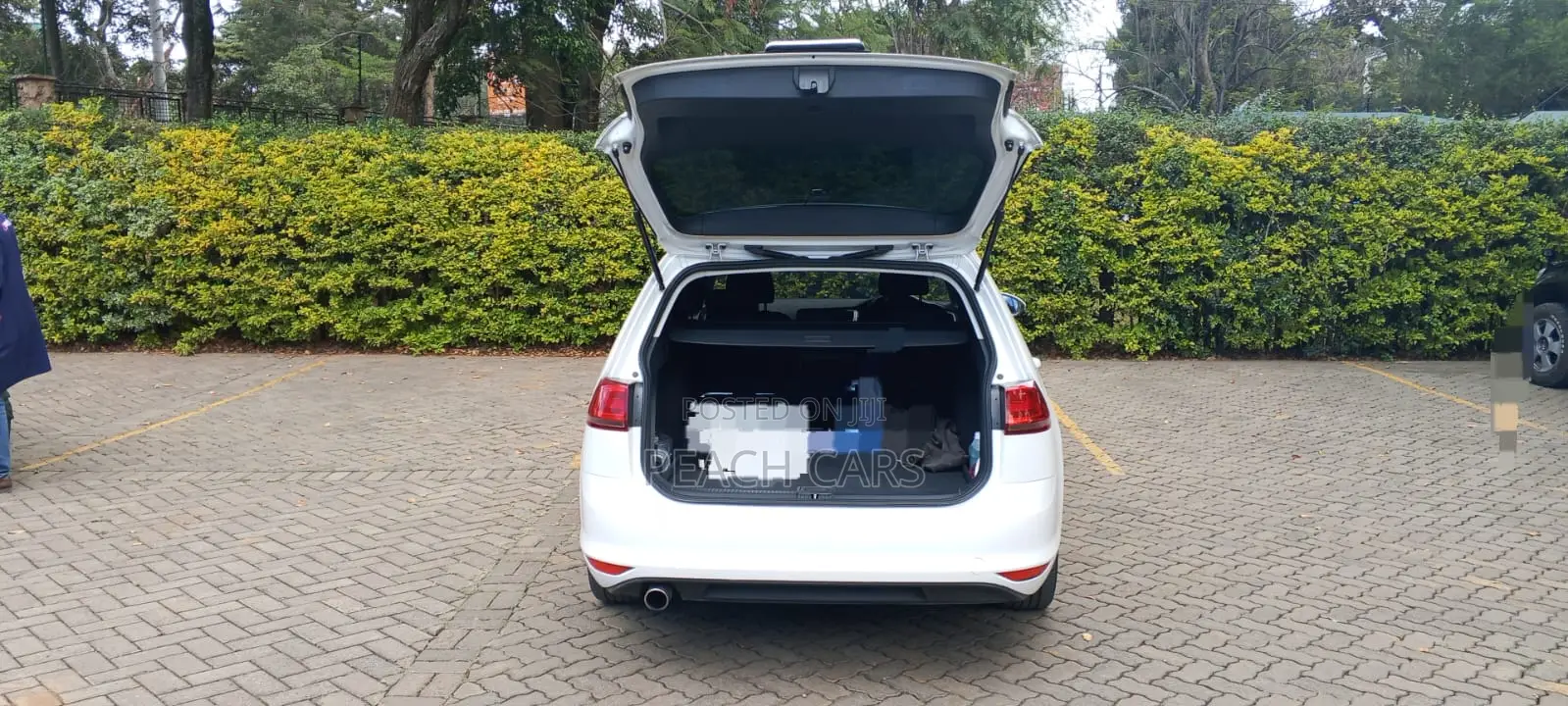 Volkswagen Golf 2017 White