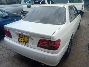 Toyota Carina 1.5 FWD Sedan 2001 White