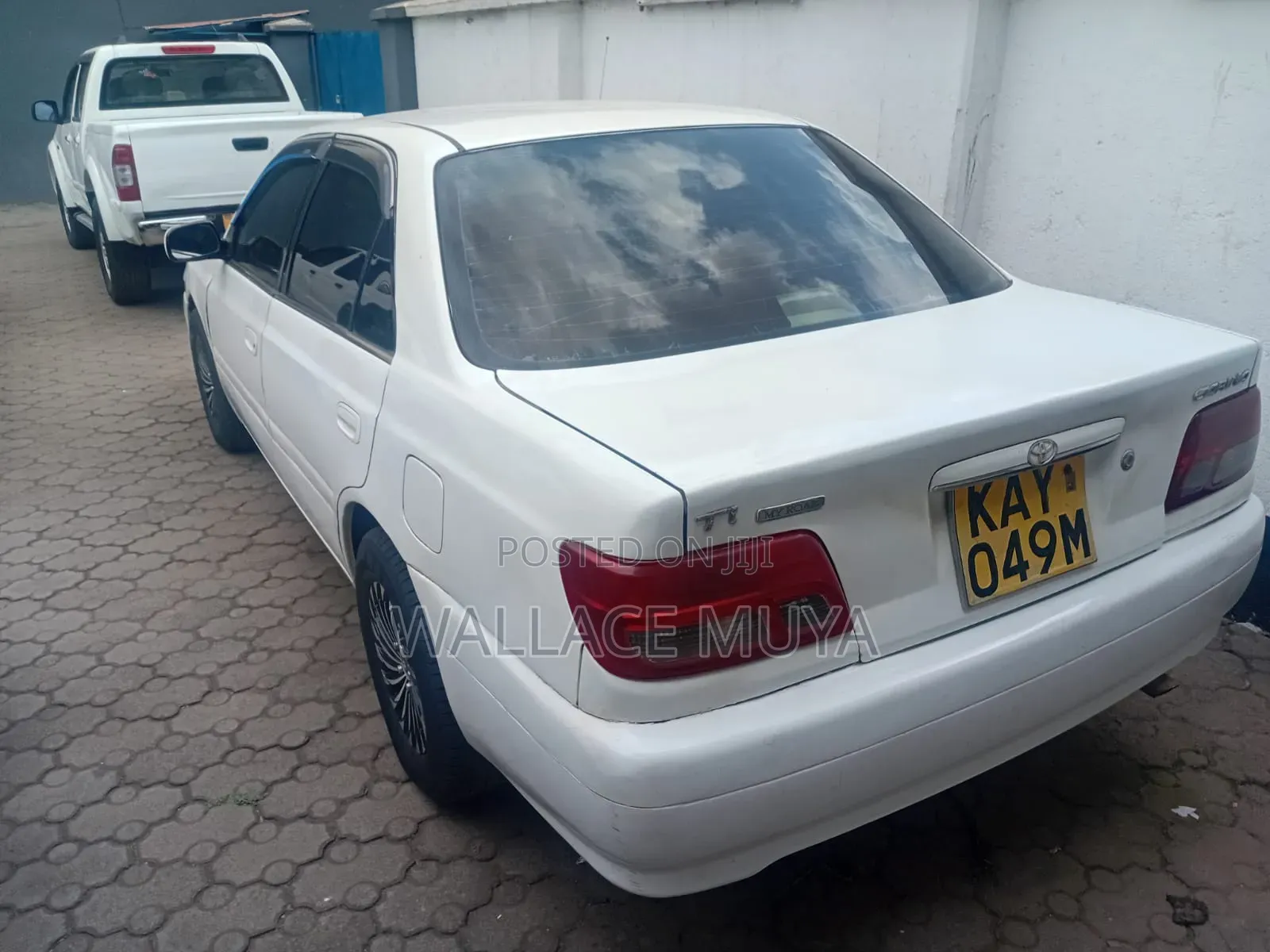 Toyota Carina 1.5 FWD Sedan 2001 White