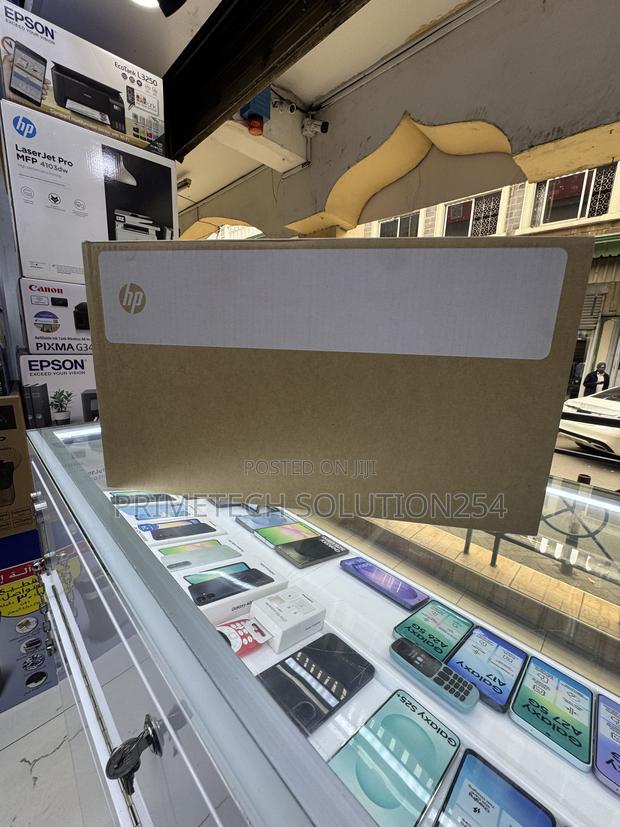 New Laptop HP 8GB Intel Core Ultra 5 SSD 512GB