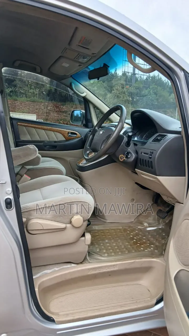 Toyota Alphard 2007 Silver
