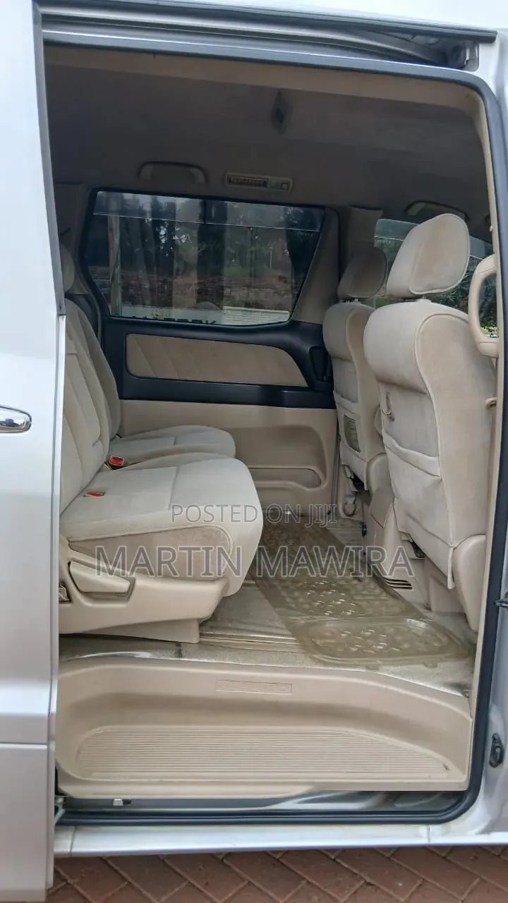 Toyota Alphard 2007 Silver