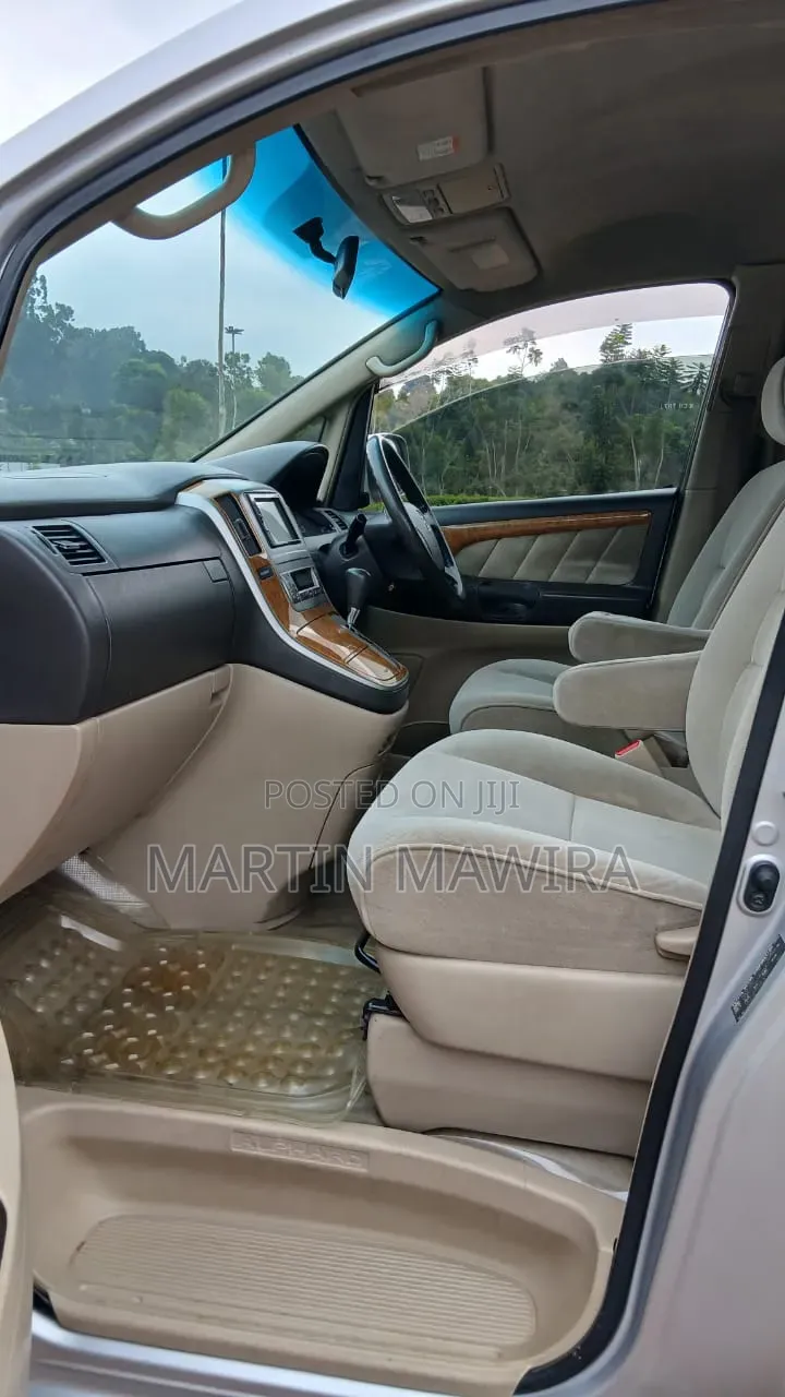 Toyota Alphard 2007 Silver