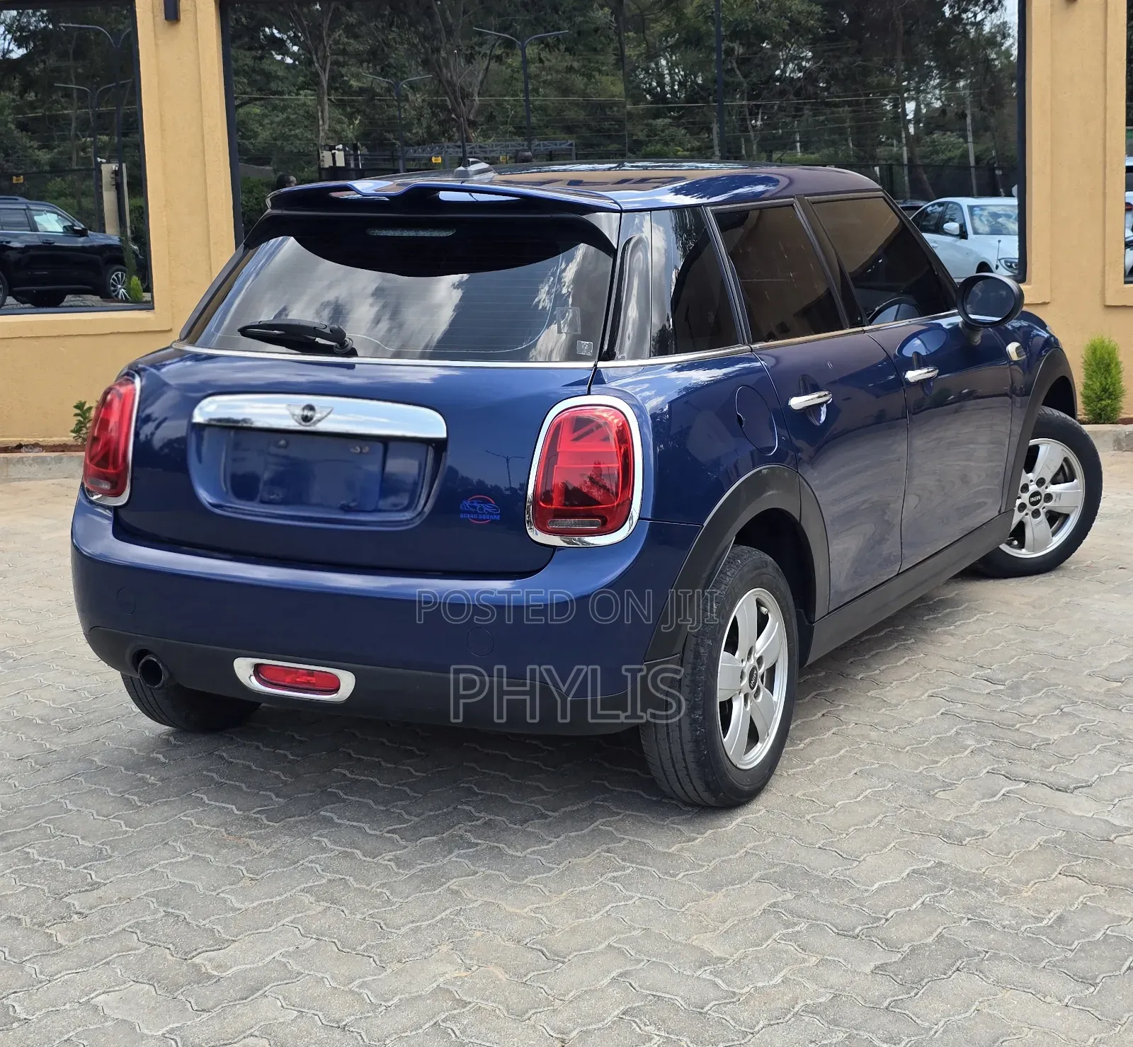 Mini Cooper 2016 Blue