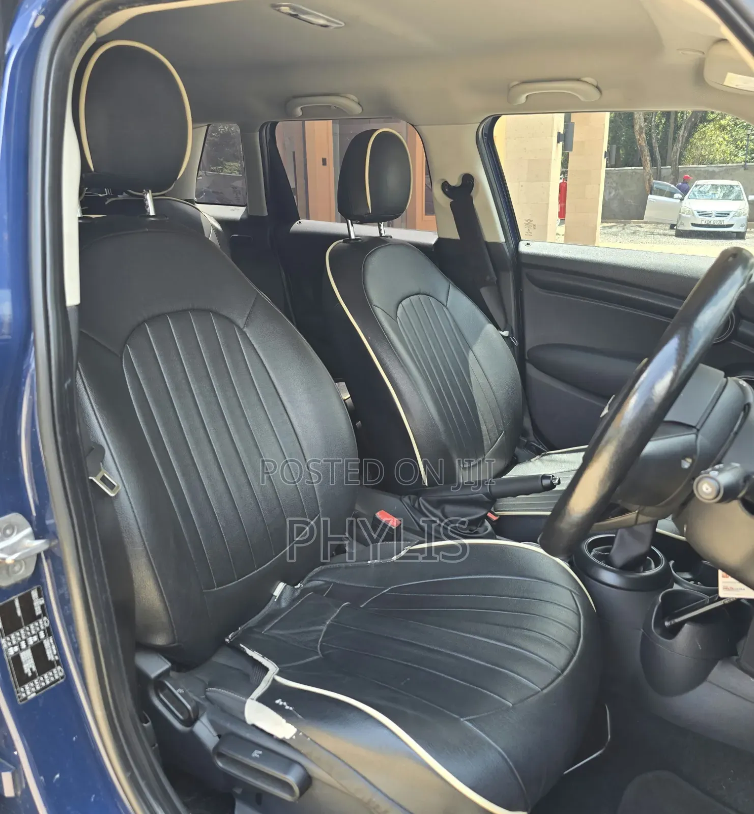 Mini Cooper 2016 Blue