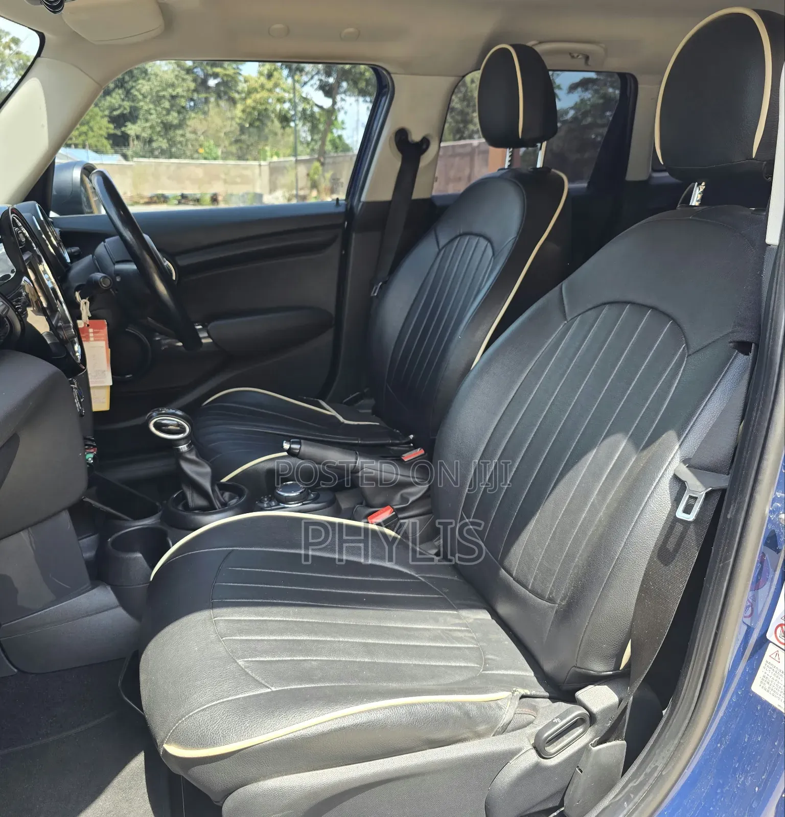 Mini Cooper 2016 Blue