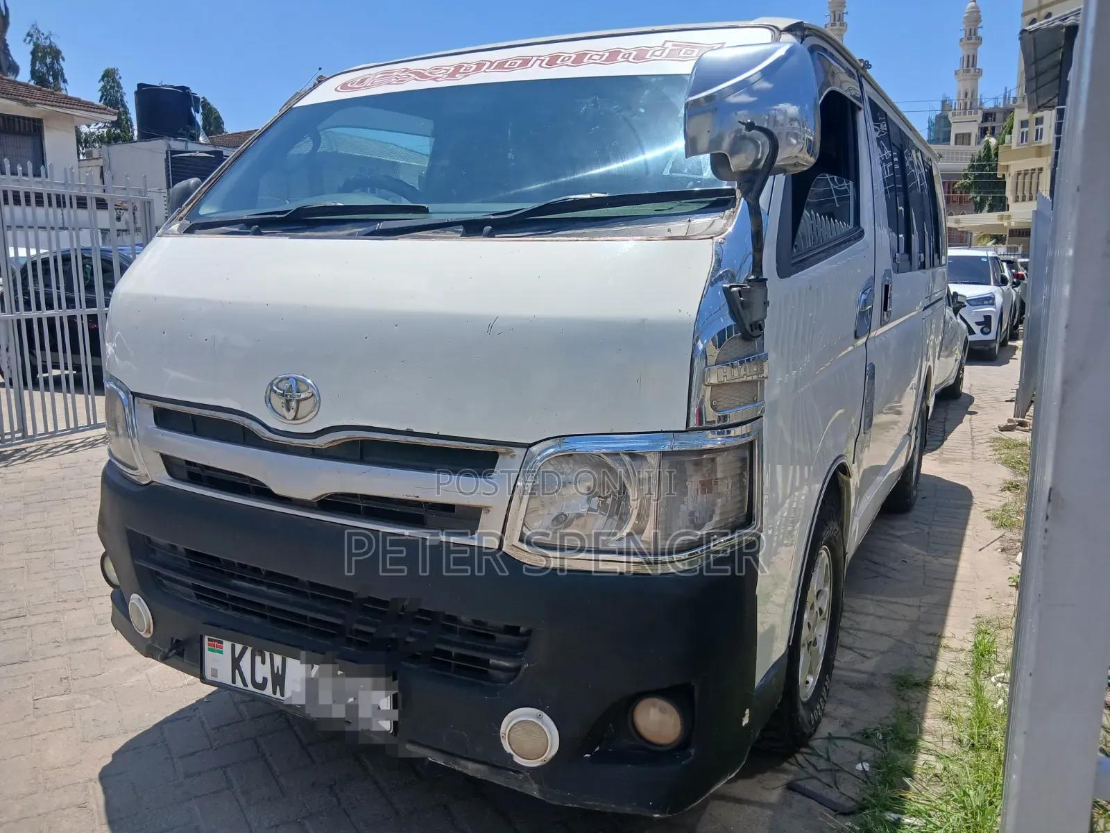 Toyota HiAce 2013 White