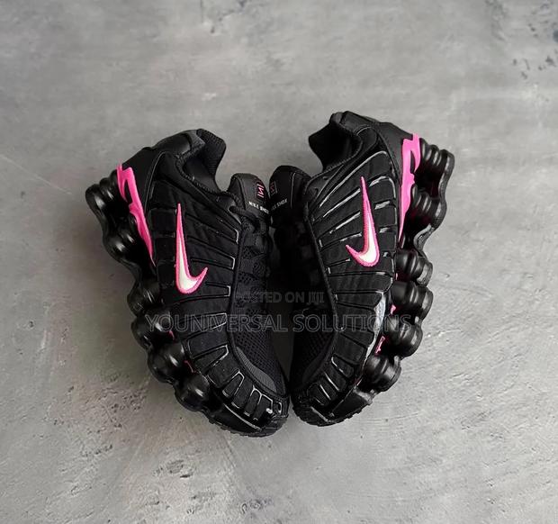 Nike SHOX Size 40 to 45 - main view