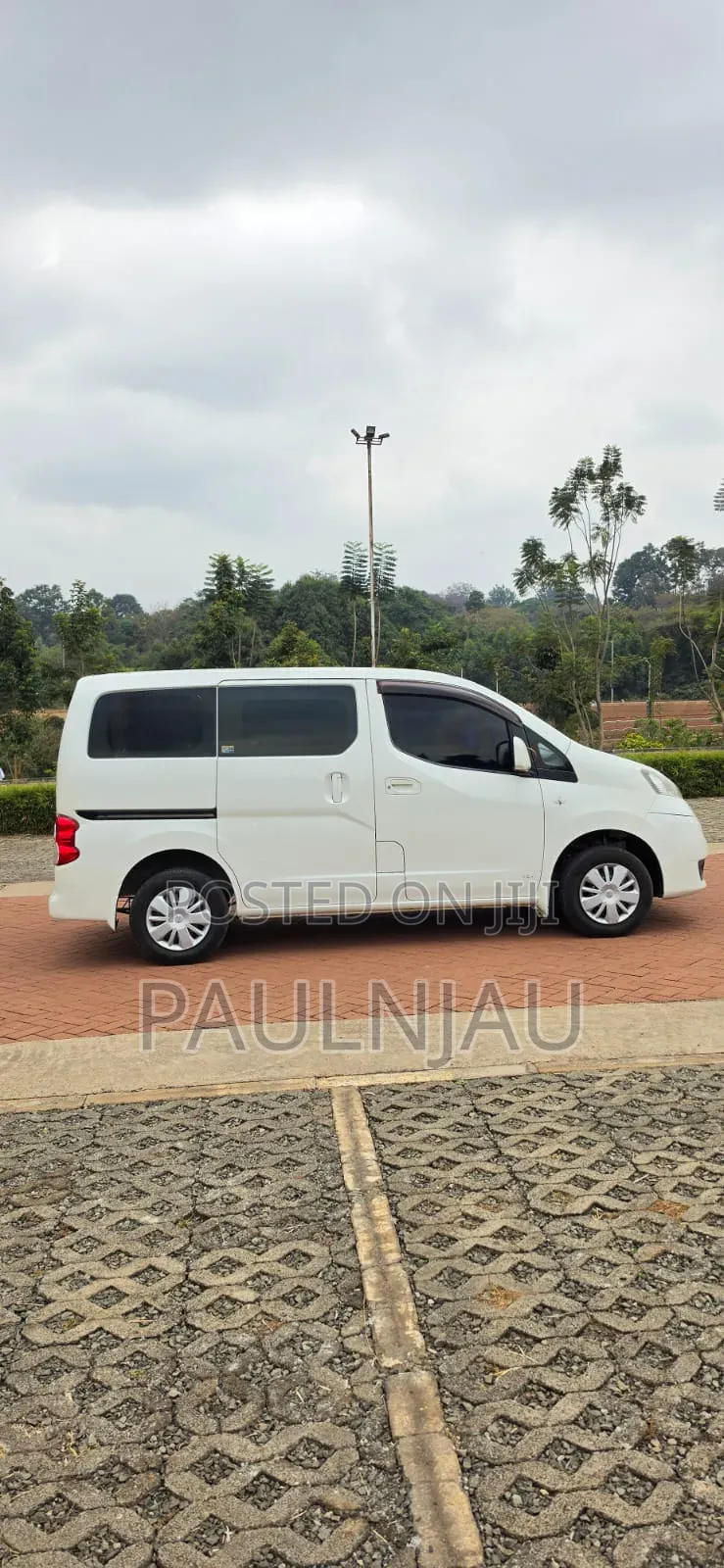 Nissan NV200 2015 White