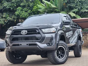Toyota Hilux 2020 Gray