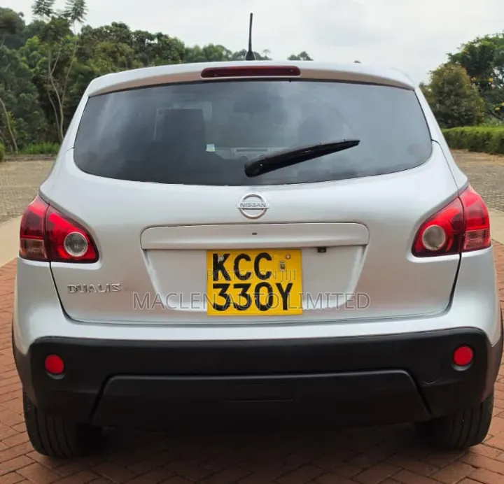 Nissan Dualis 2010 Silver