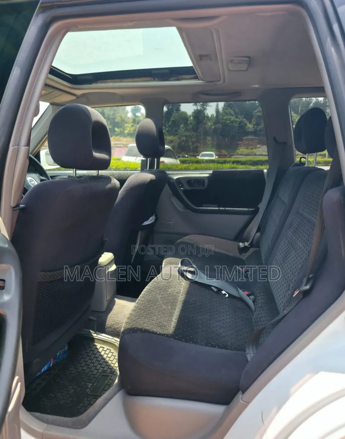 Subaru Forester 2000 White